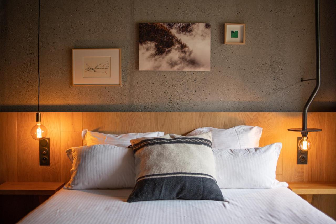 Hotel Restaurant Le Monetier Экстерьер фото